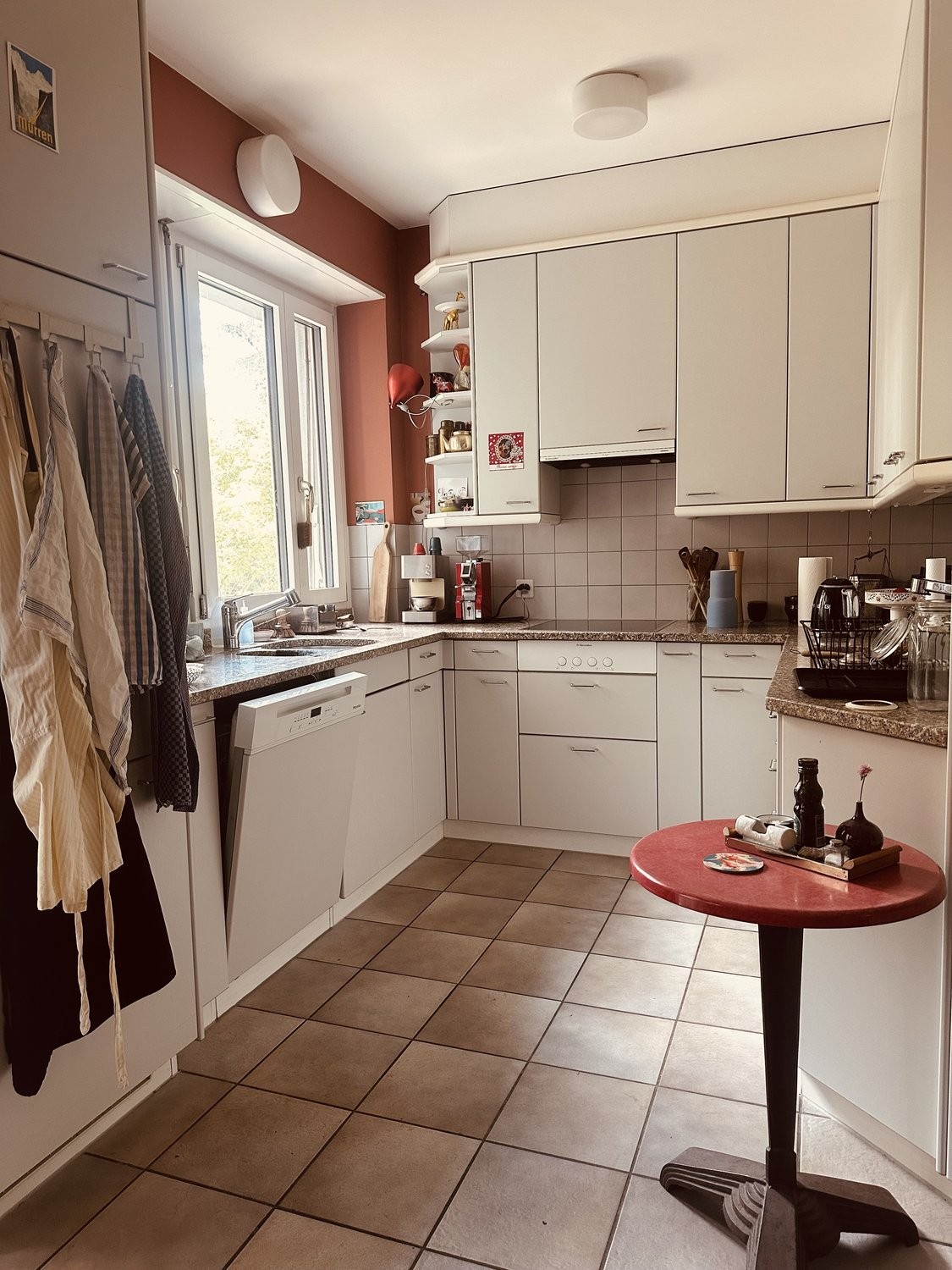 5 rooms furnished flat