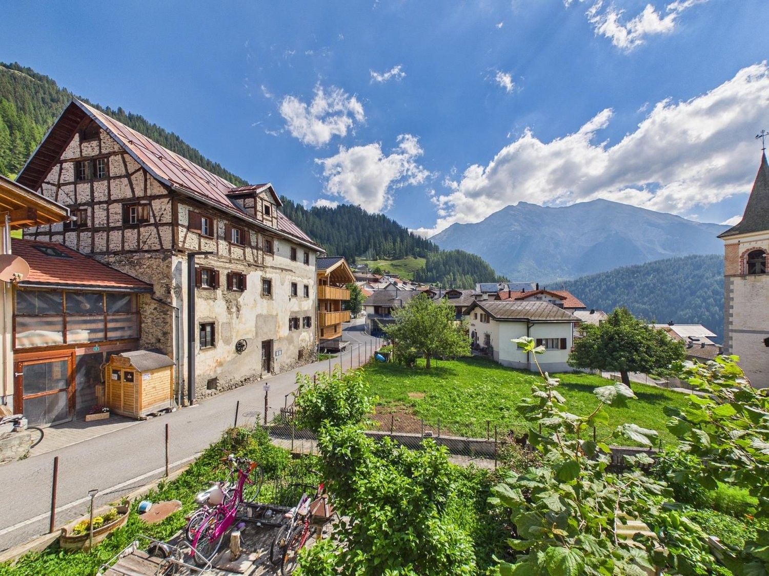 12 rooms chalet