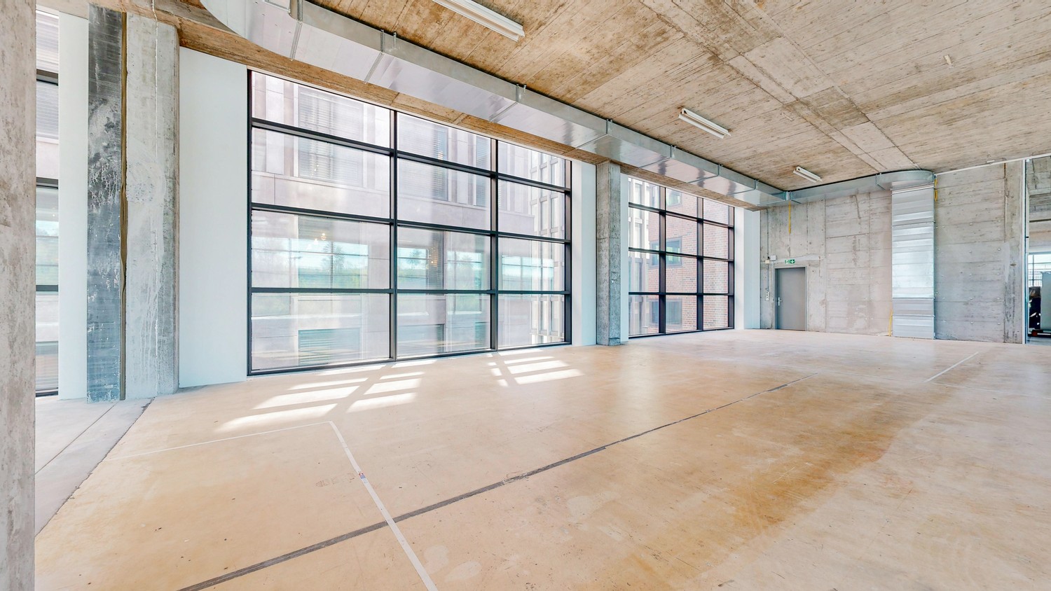 1050-5770m² commerciale