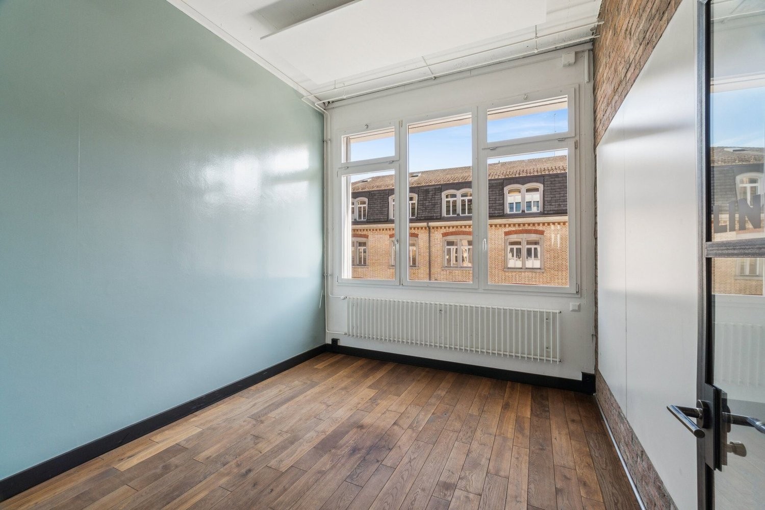 257m² office, photo 4 of 4