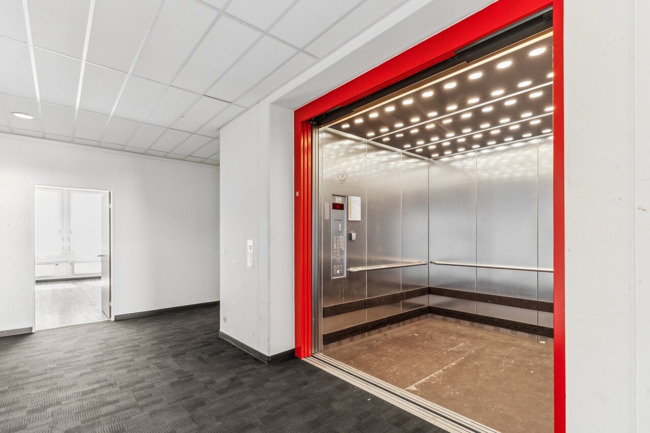 960m² bureau