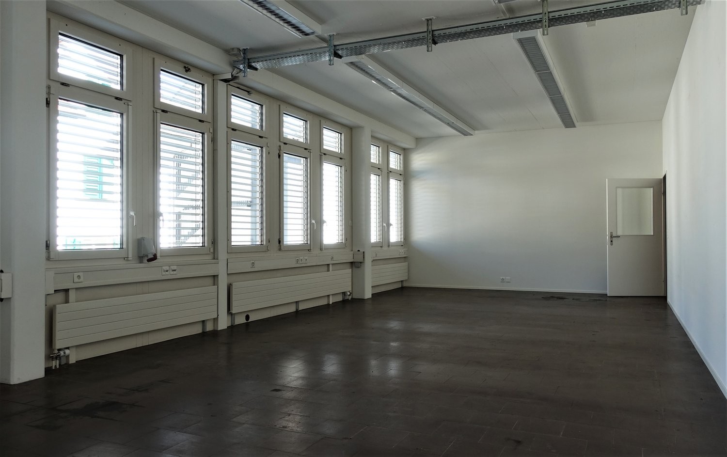 367m² office, photo 4 of 10