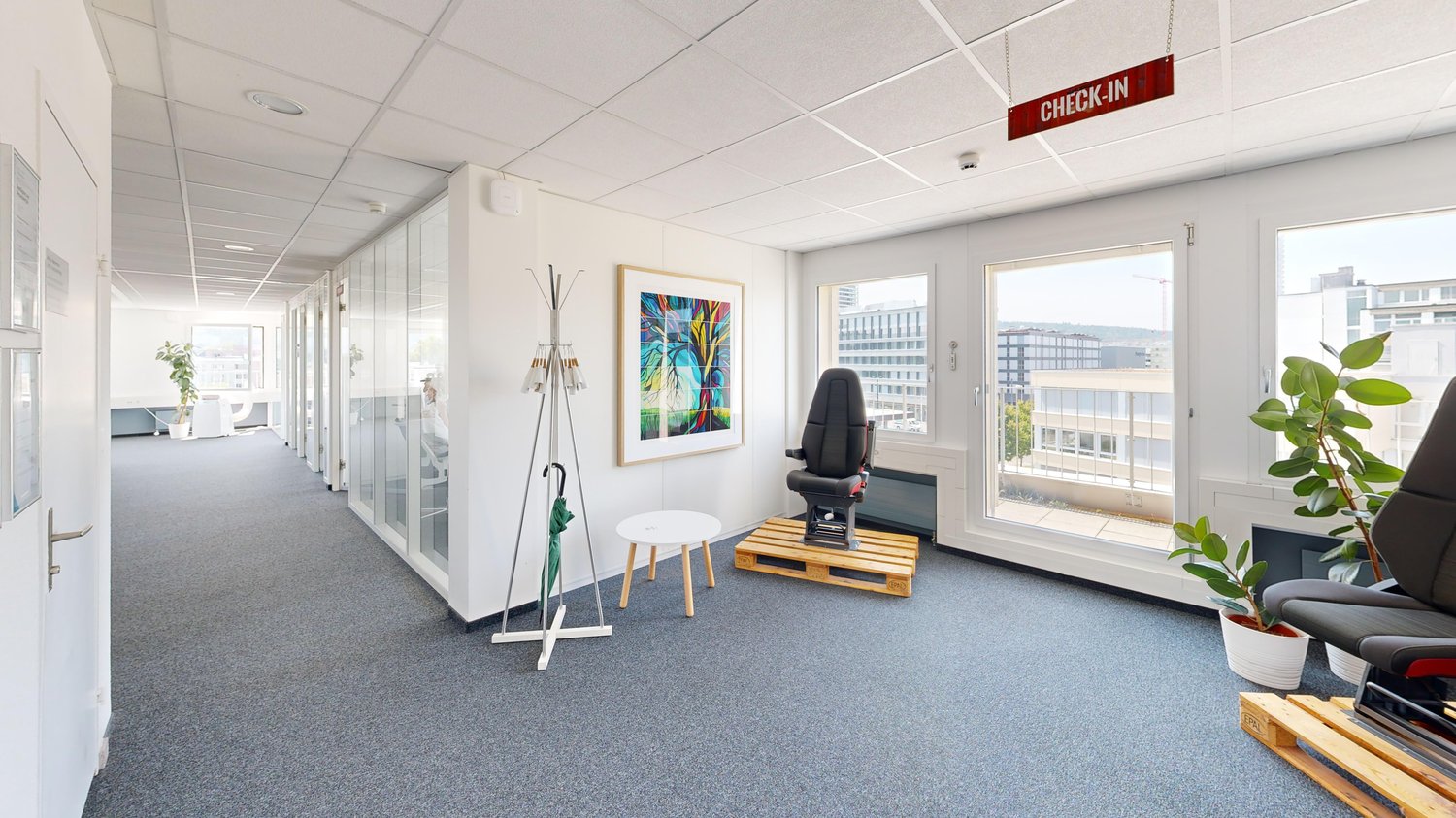 436m² office, photo 1 of 10