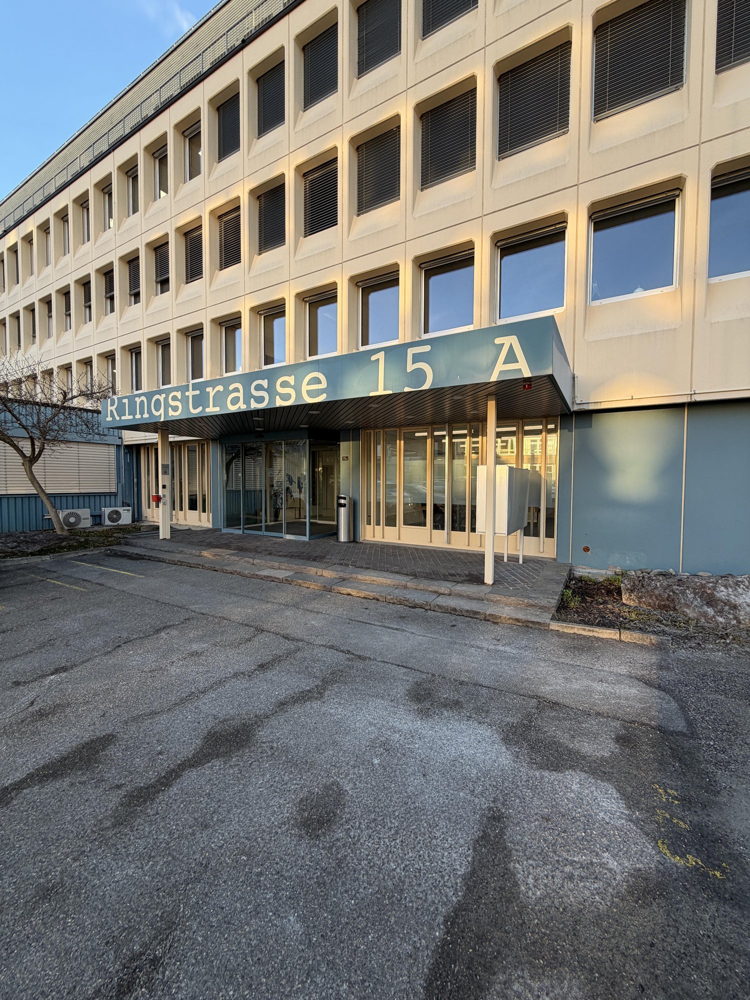 436m² office, photo 2 of 10