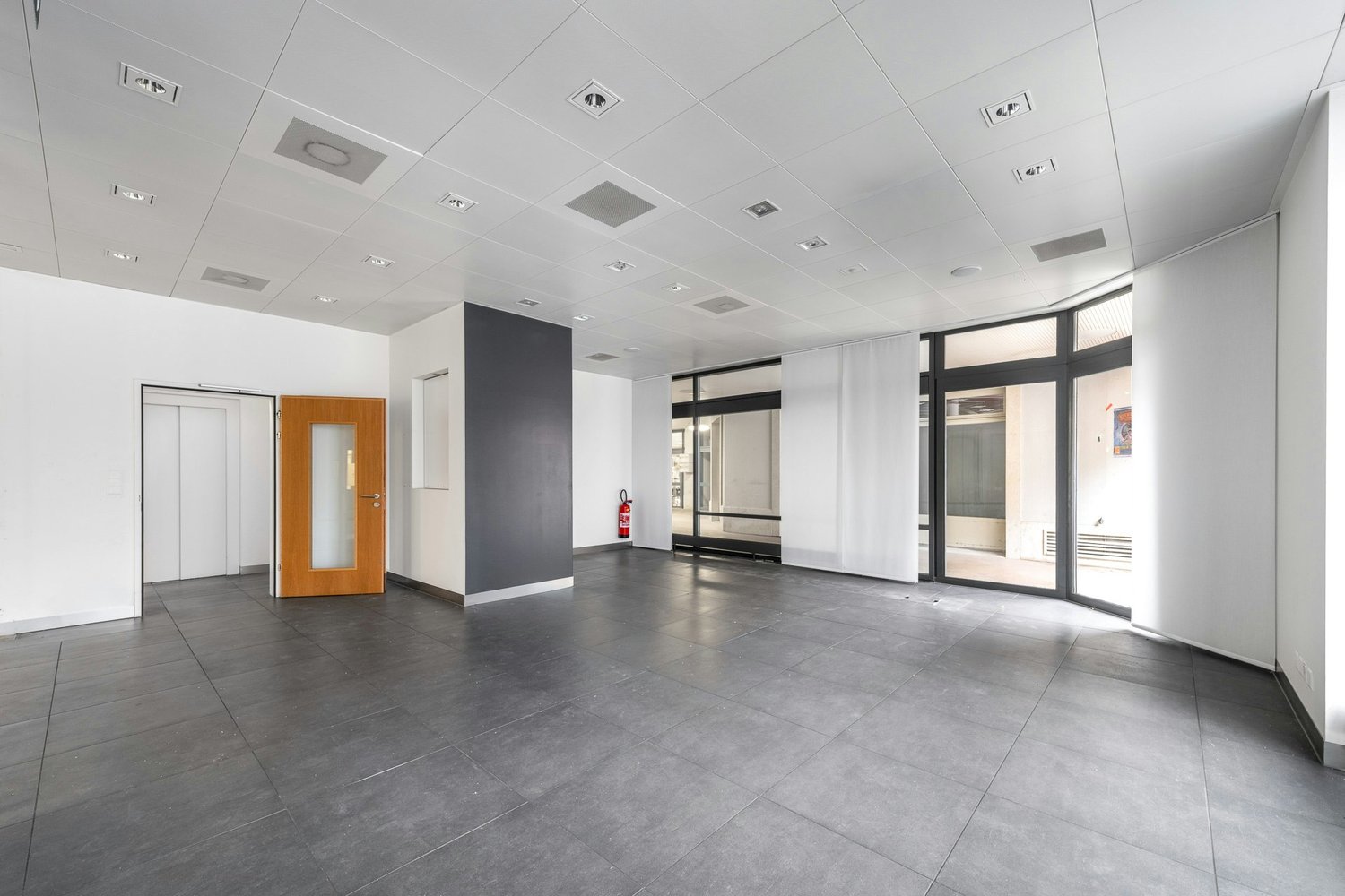 154m² commercial, photo 5 of 10