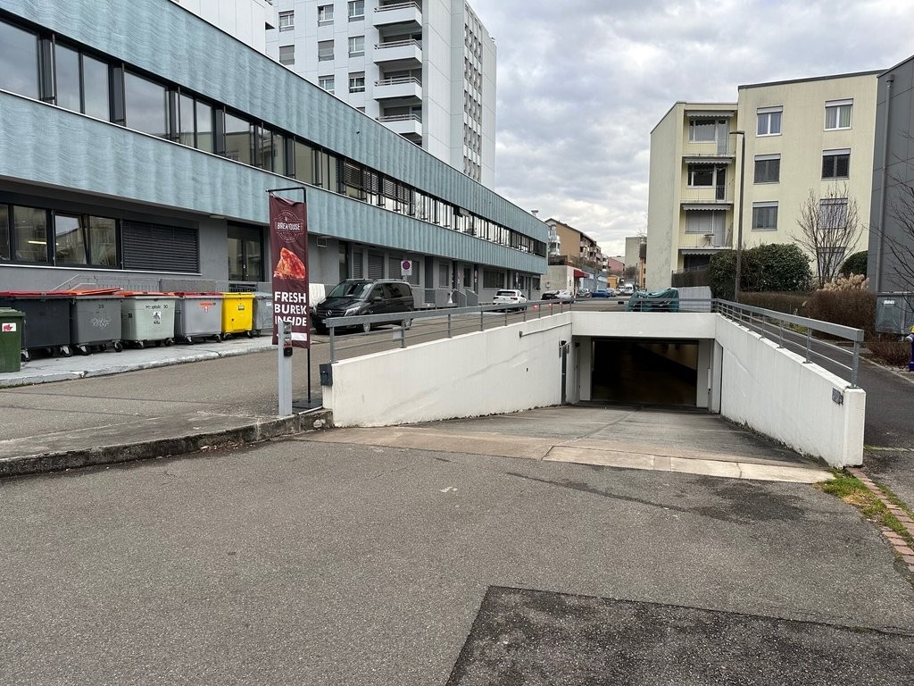 Underground slot