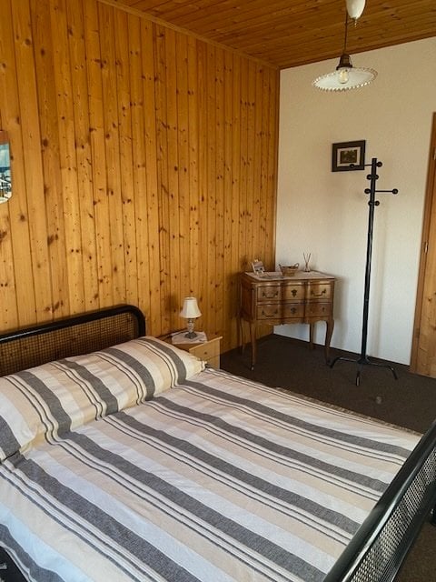 1 room single room