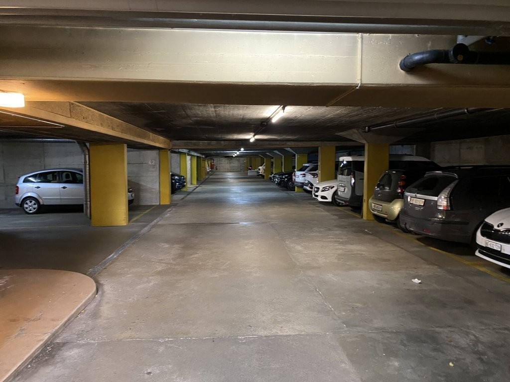 Underground slot, photo 1 of 2