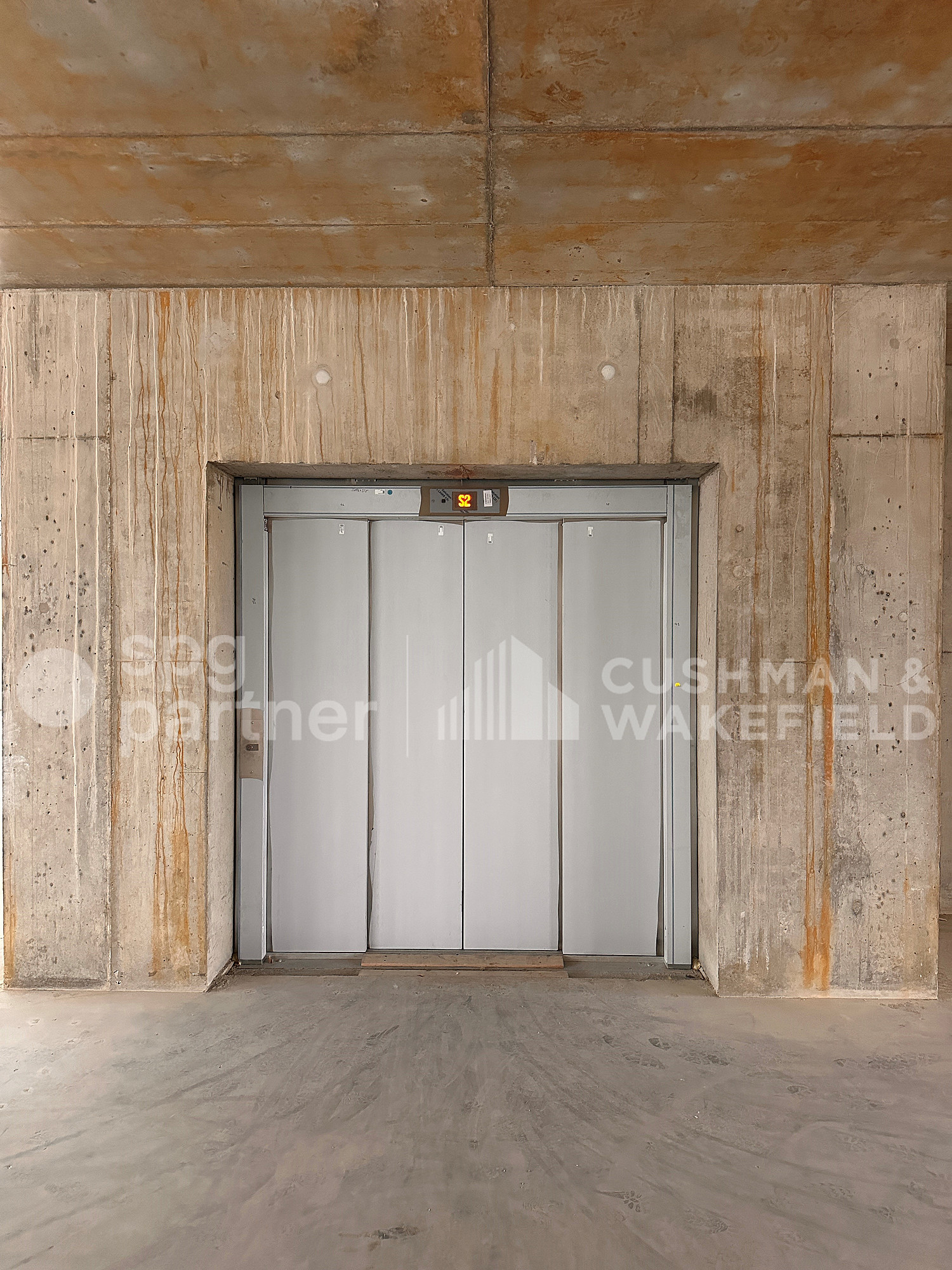 1145m² office, photo 5 of 5
