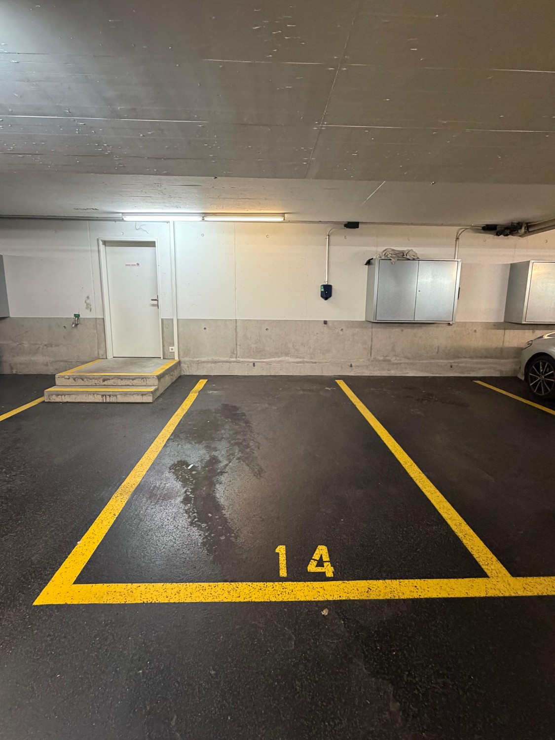 Underground slot, photo 2 of 3