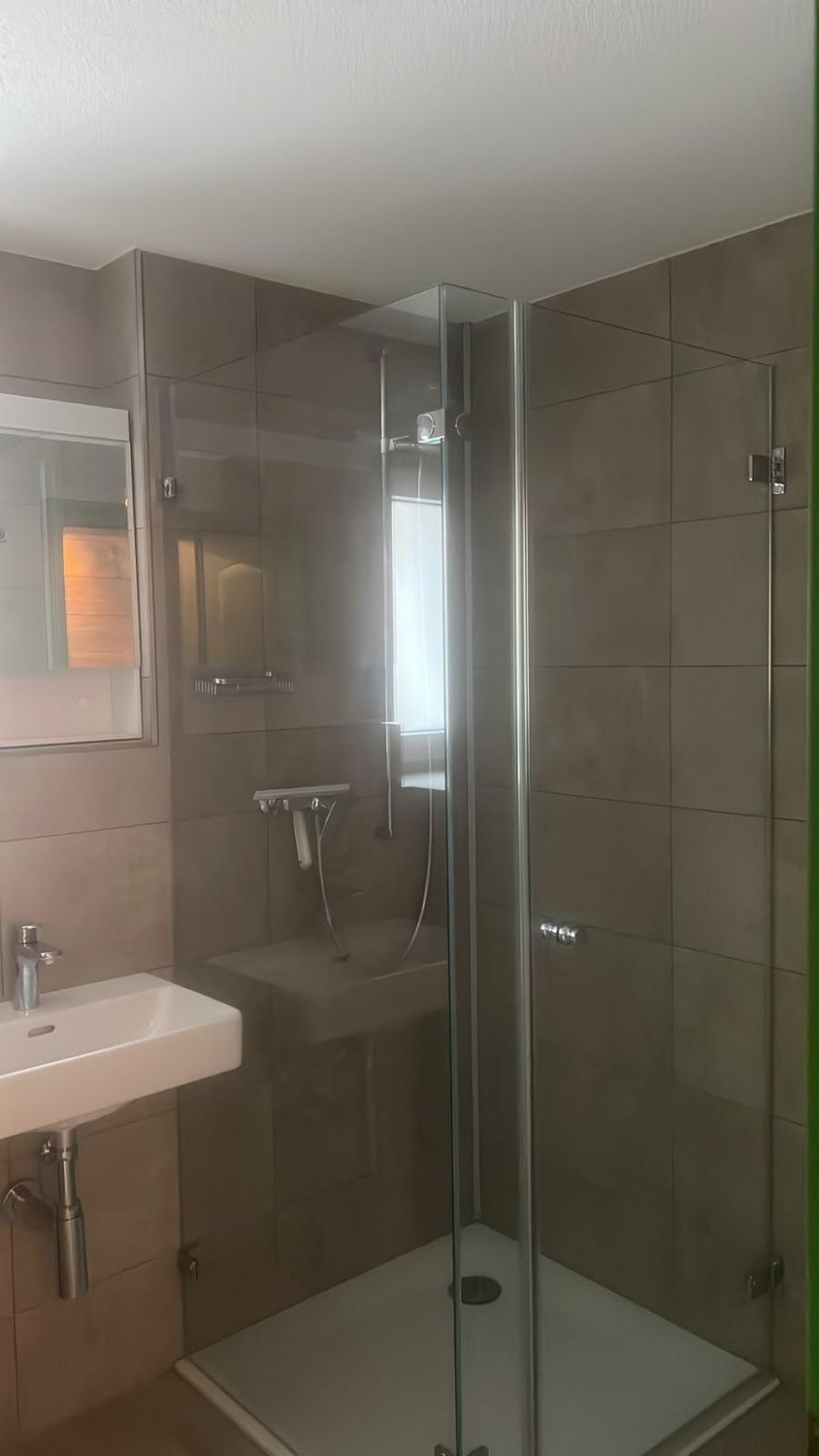 1 room single room
