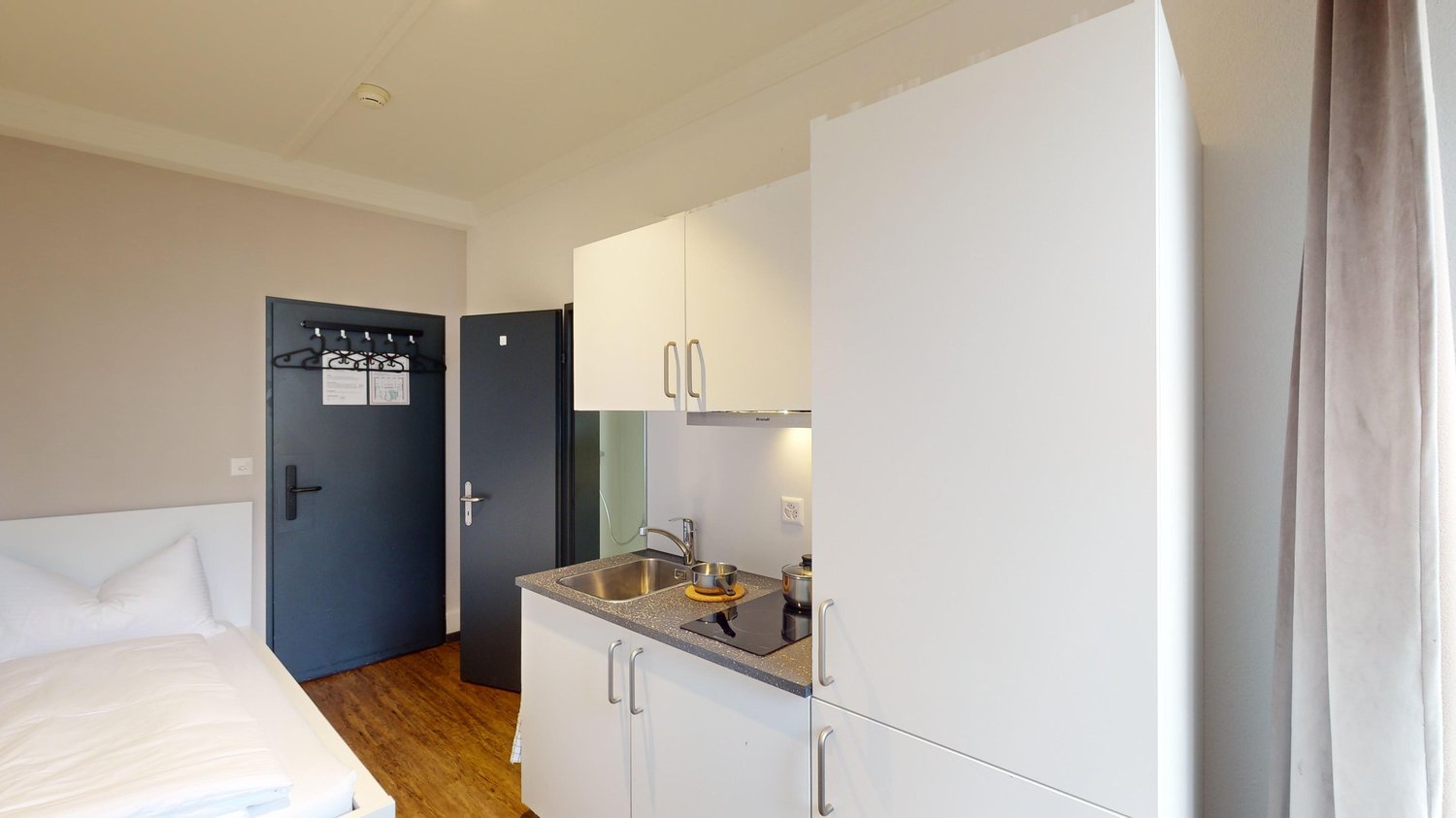 1 room furnished flat, photo 2 of 10