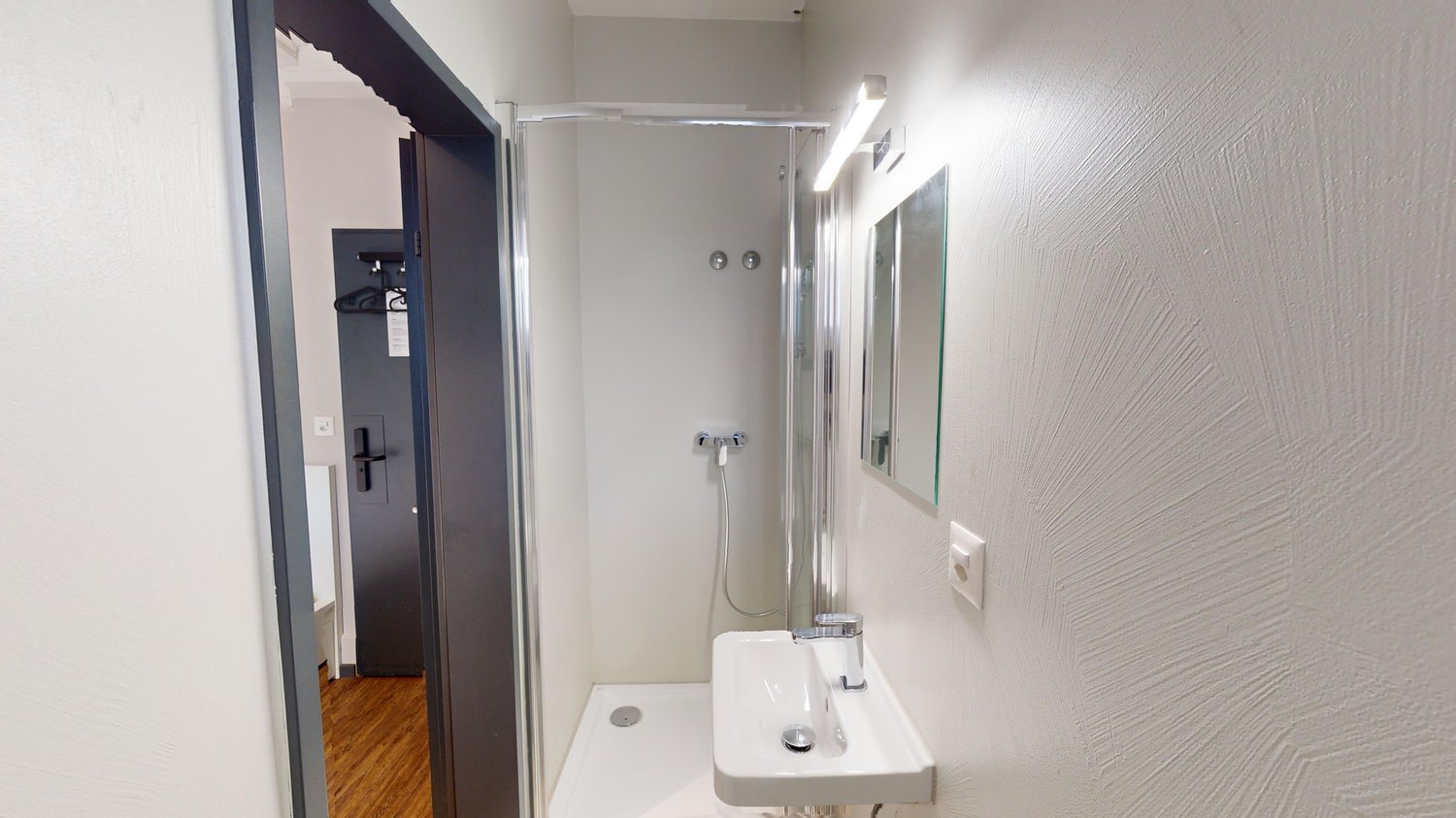 1 room furnished flat, photo 9 of 10