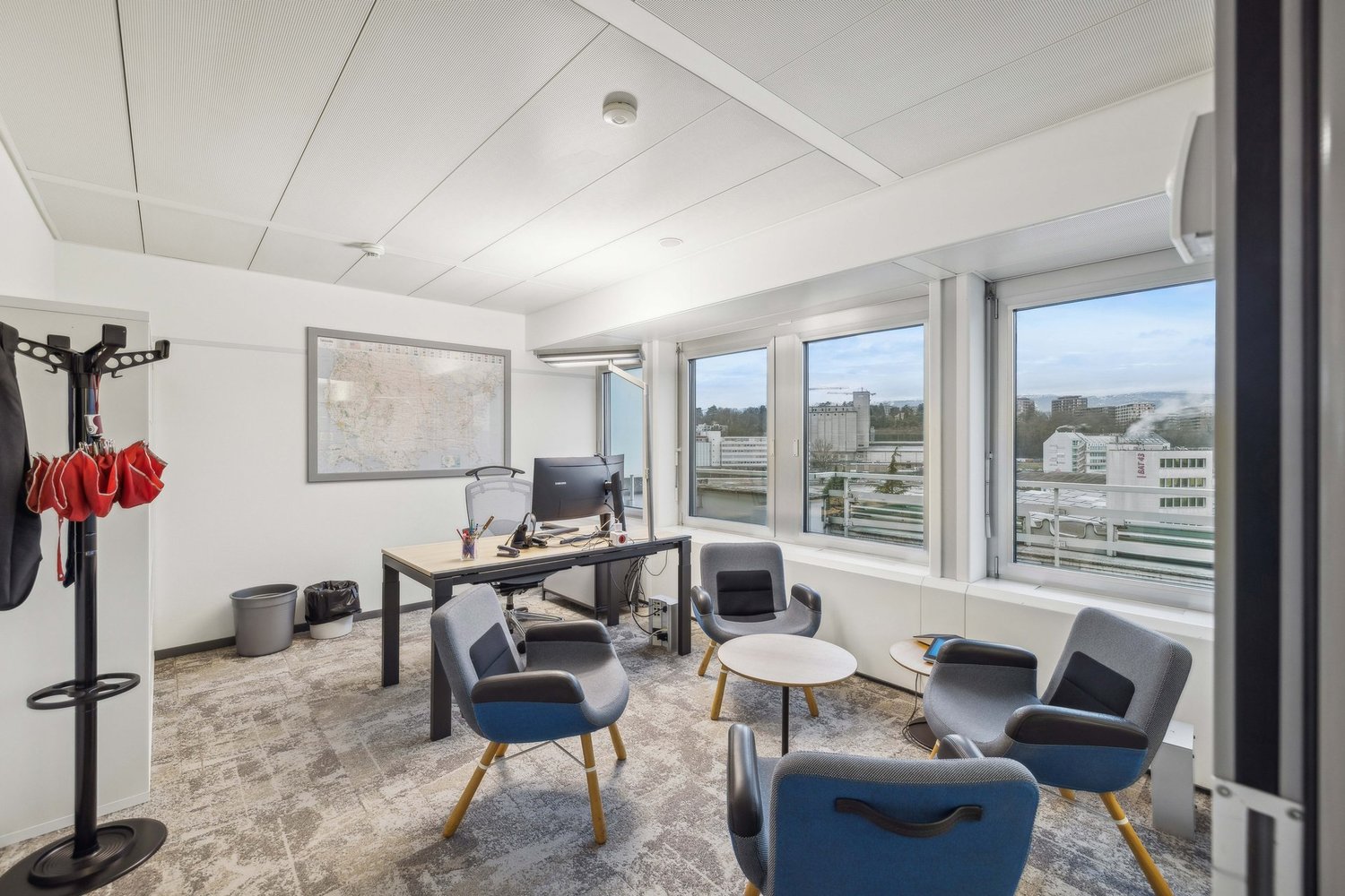 Office, photo 2 of 10