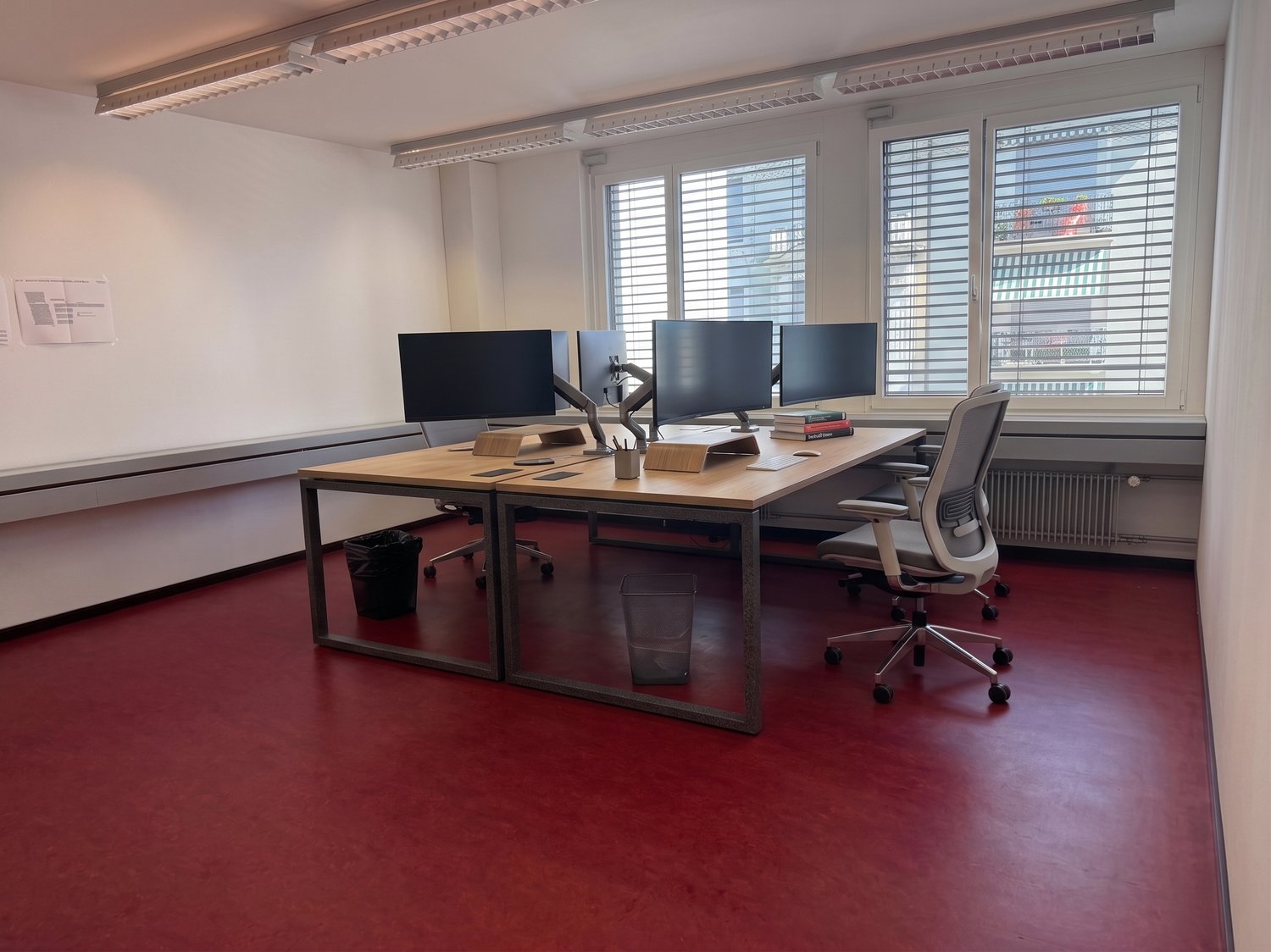 Office, photo 3 of 10