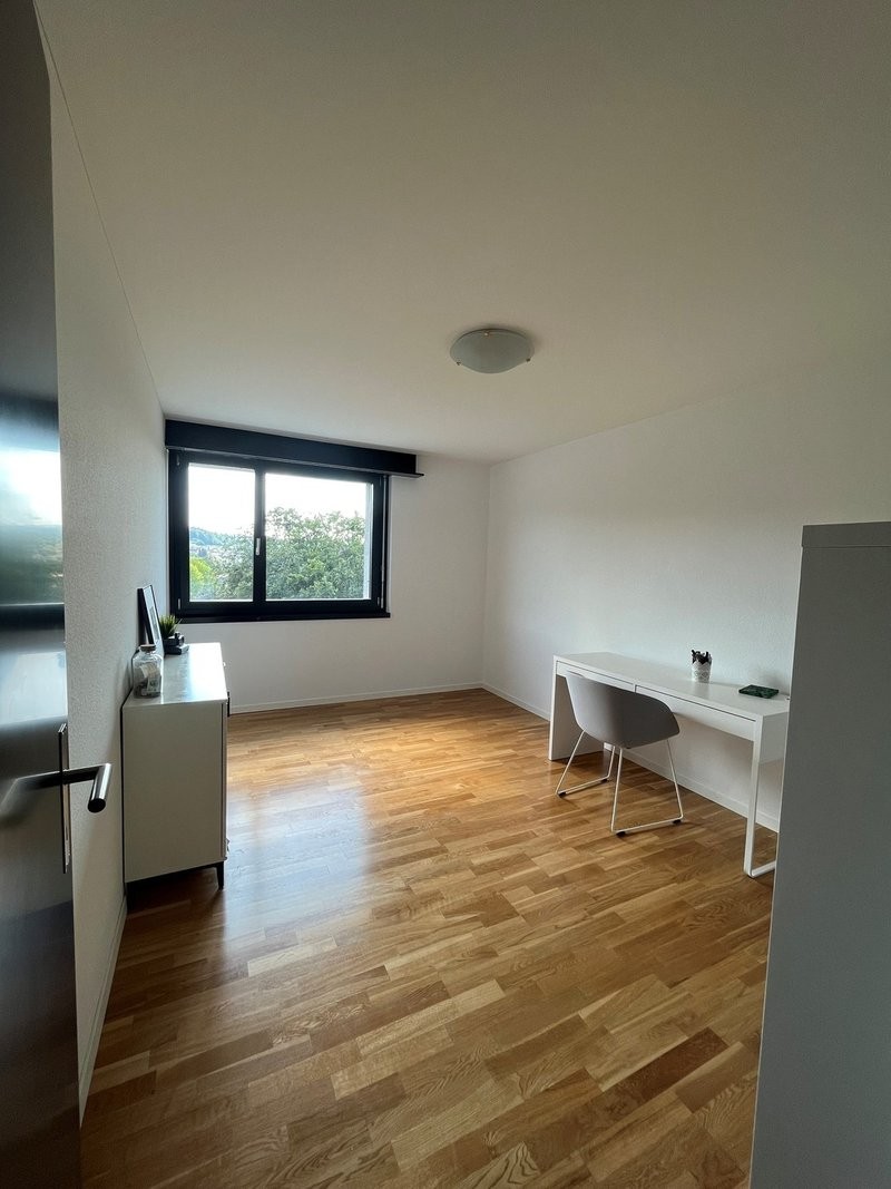 Chambre dans un appartement partagé