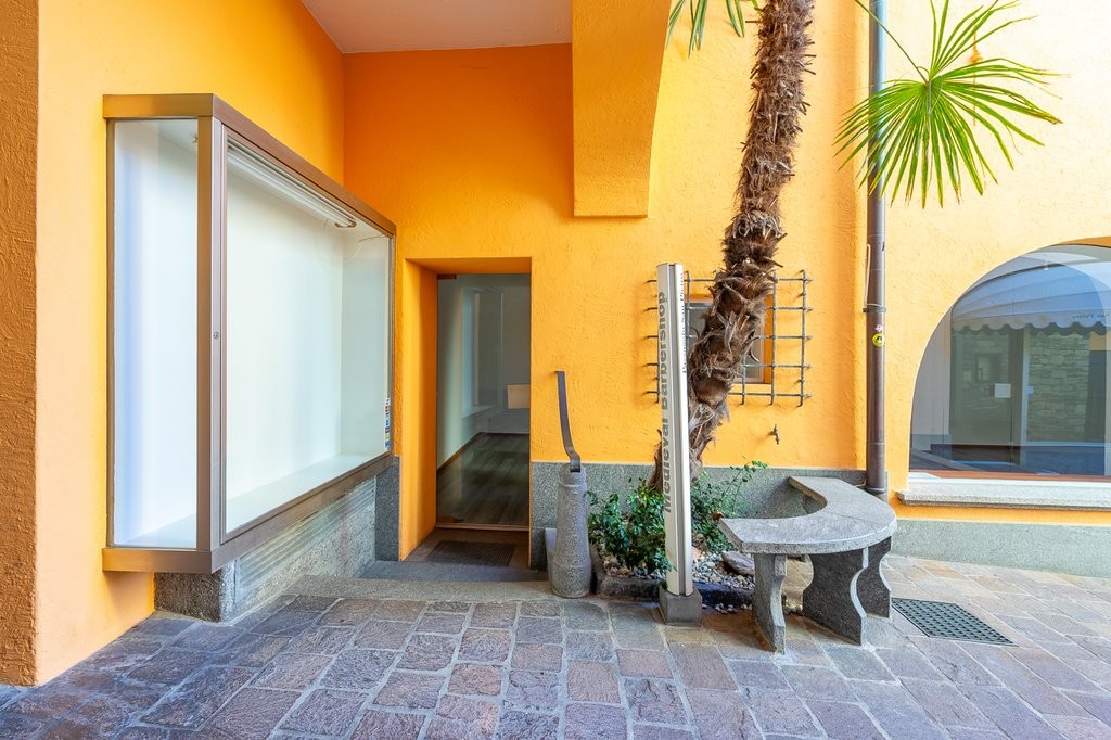 30m² commercial, photo 2 of 9