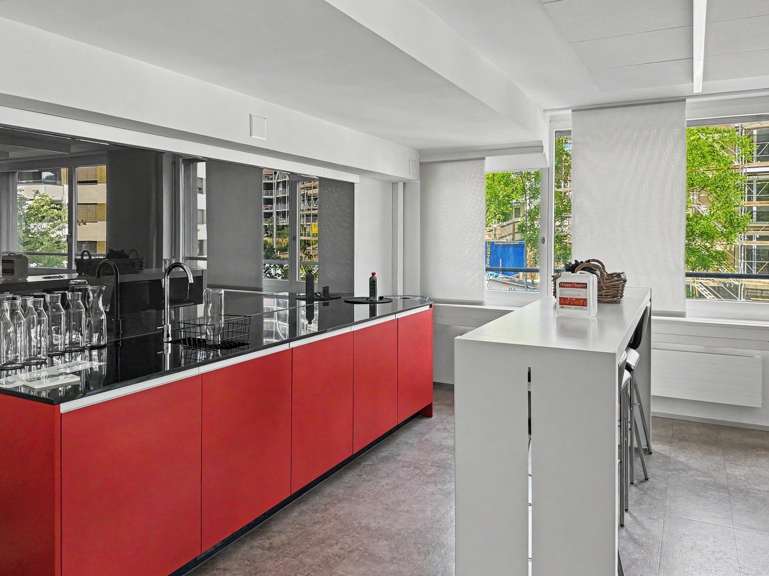 383m² office, photo 9 of 10