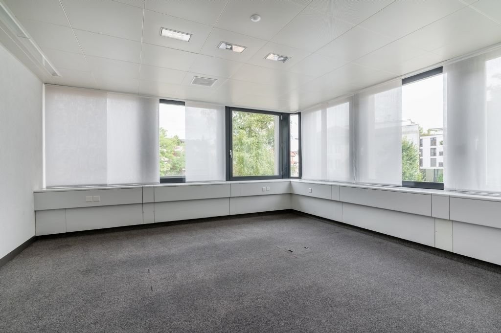 470m² commercial, photo 6 of 9