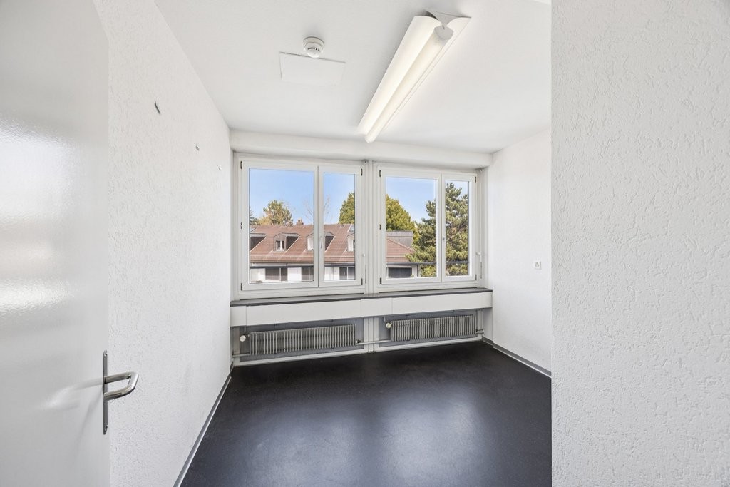 332m² office, photo 4 of 10