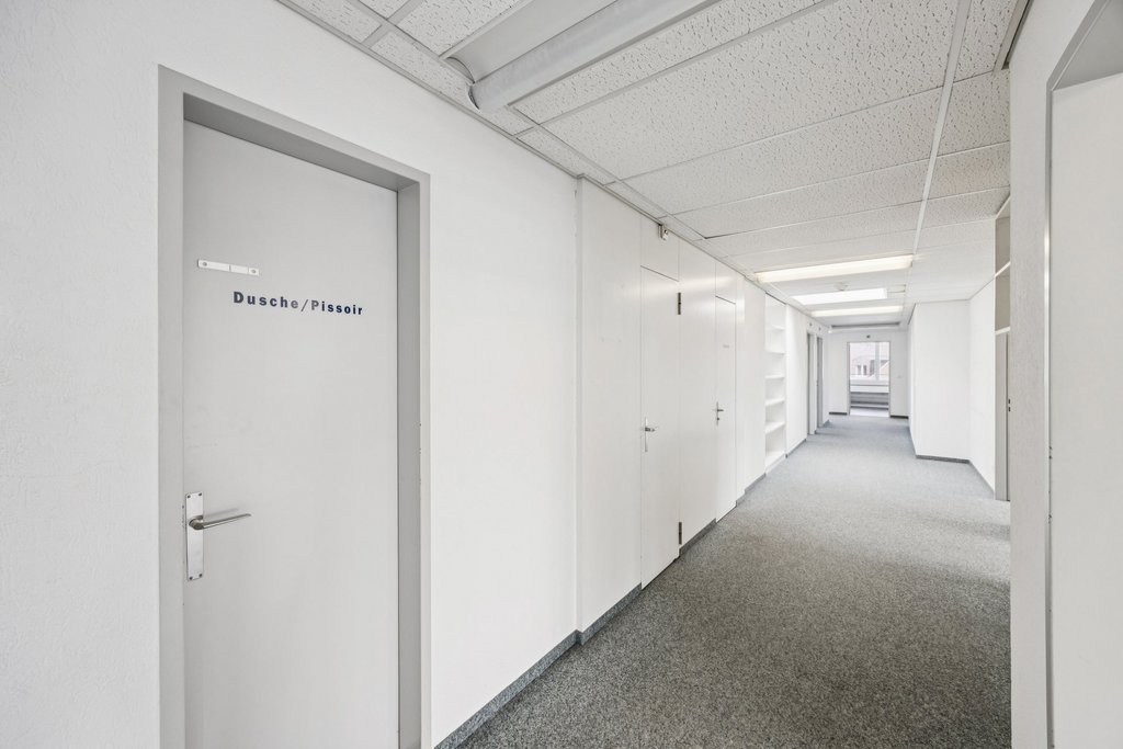 332m² office, photo 7 of 10