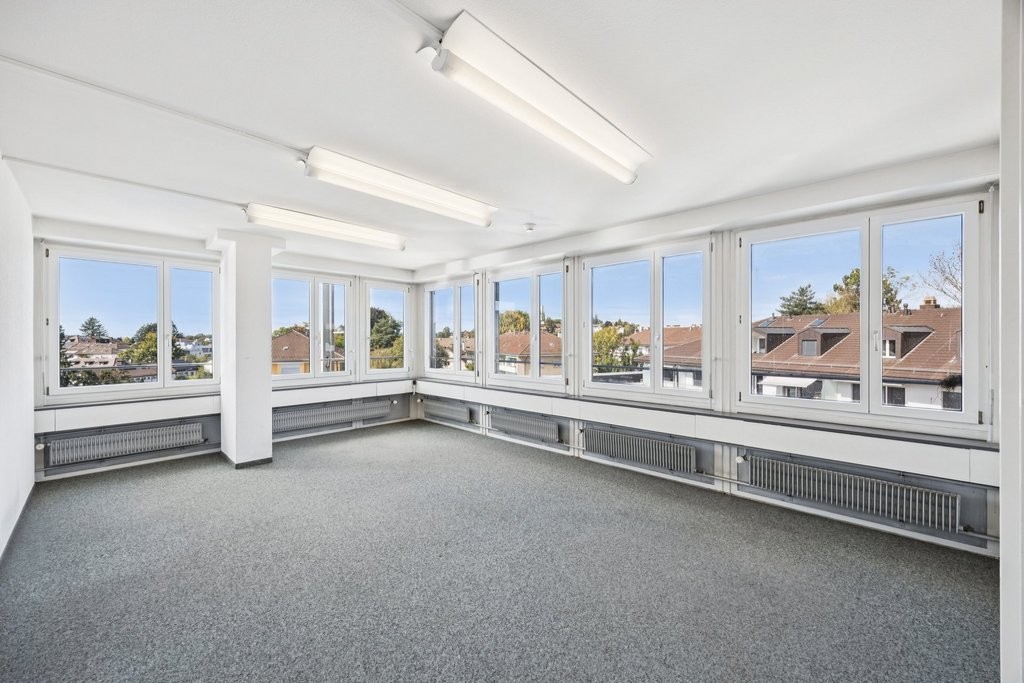 332m² office, photo 2 of 10