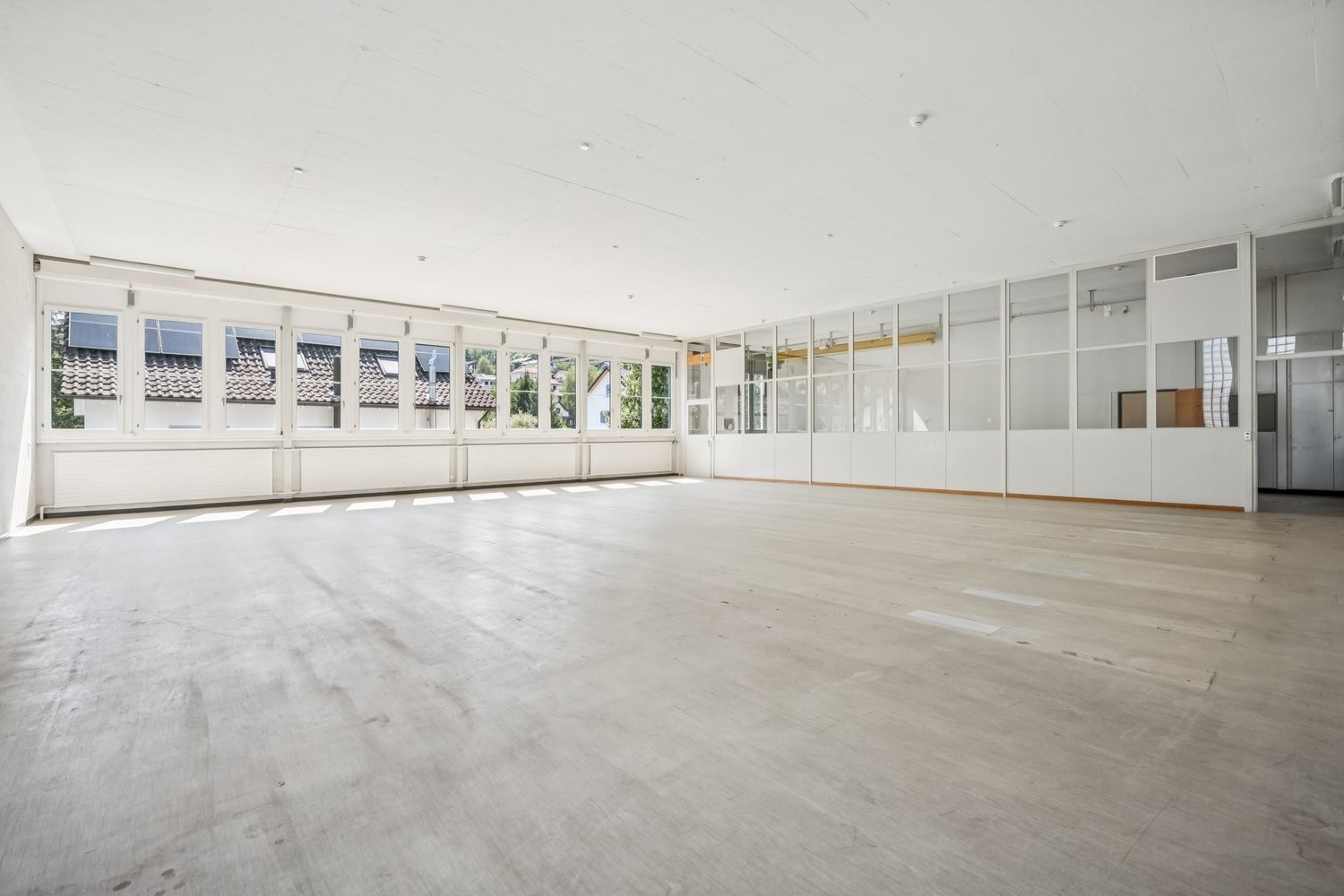 242m² commercial, photo 6 of 10