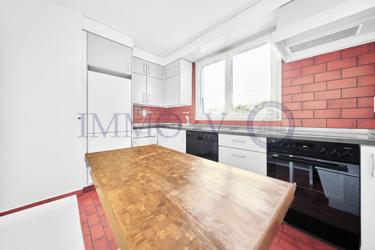 7 rooms villa, photo 4 of 10