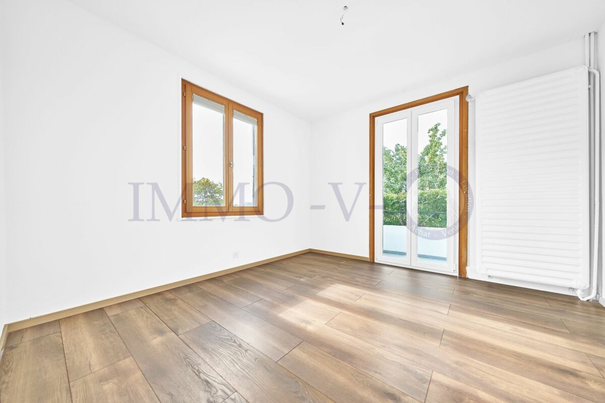 7 rooms villa, photo 8 of 10