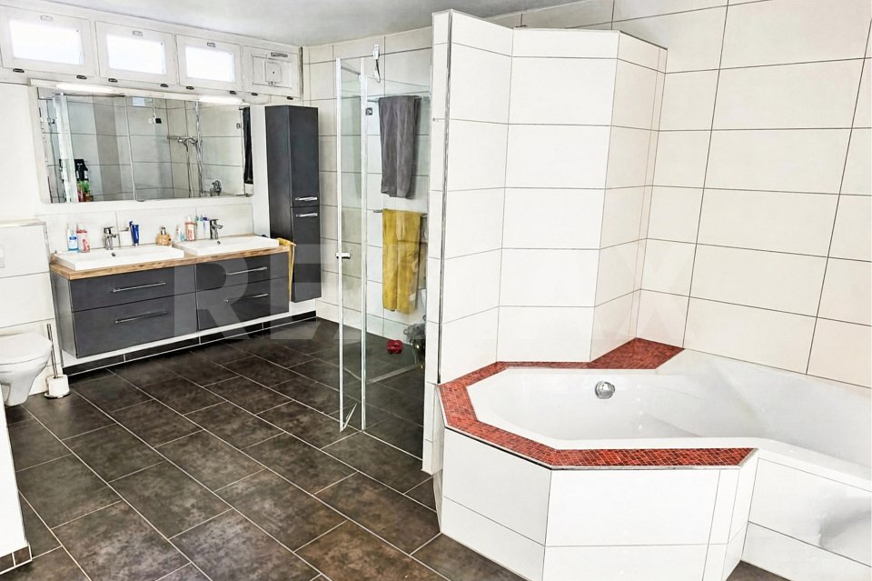 Casa duplex di 5 locali