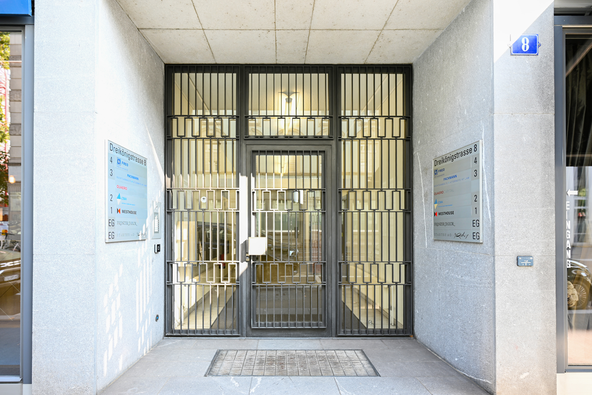 280m² office, photo 2 of 10