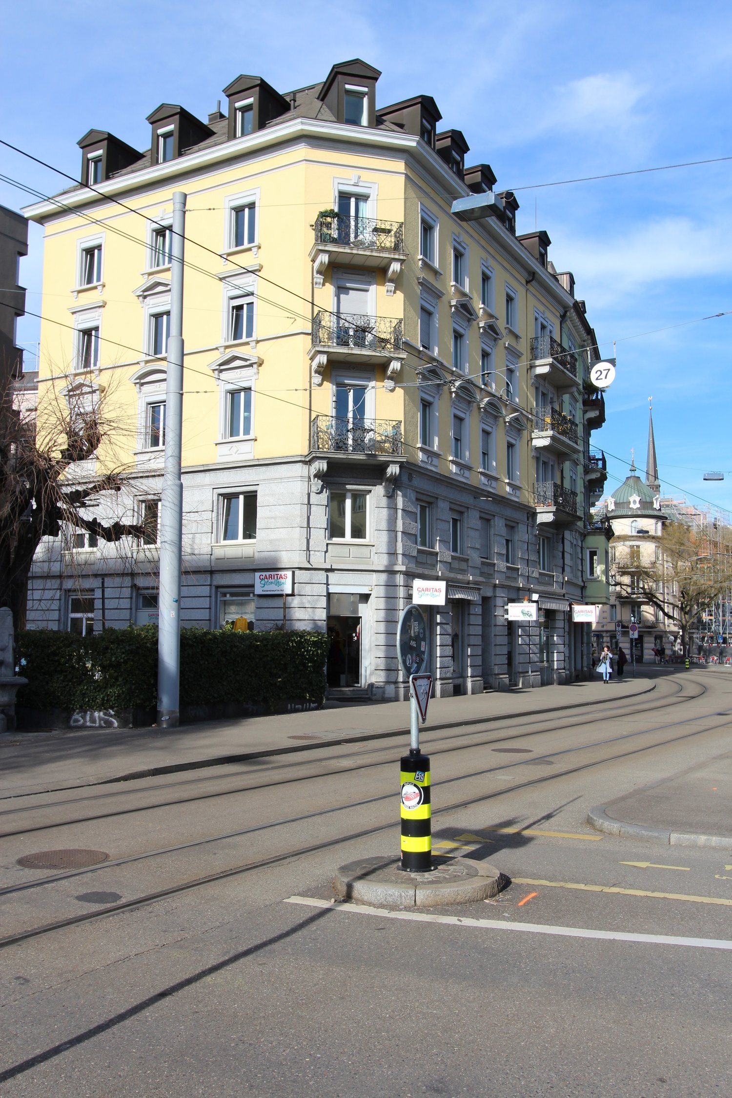 Shop, Foto 1 von 10