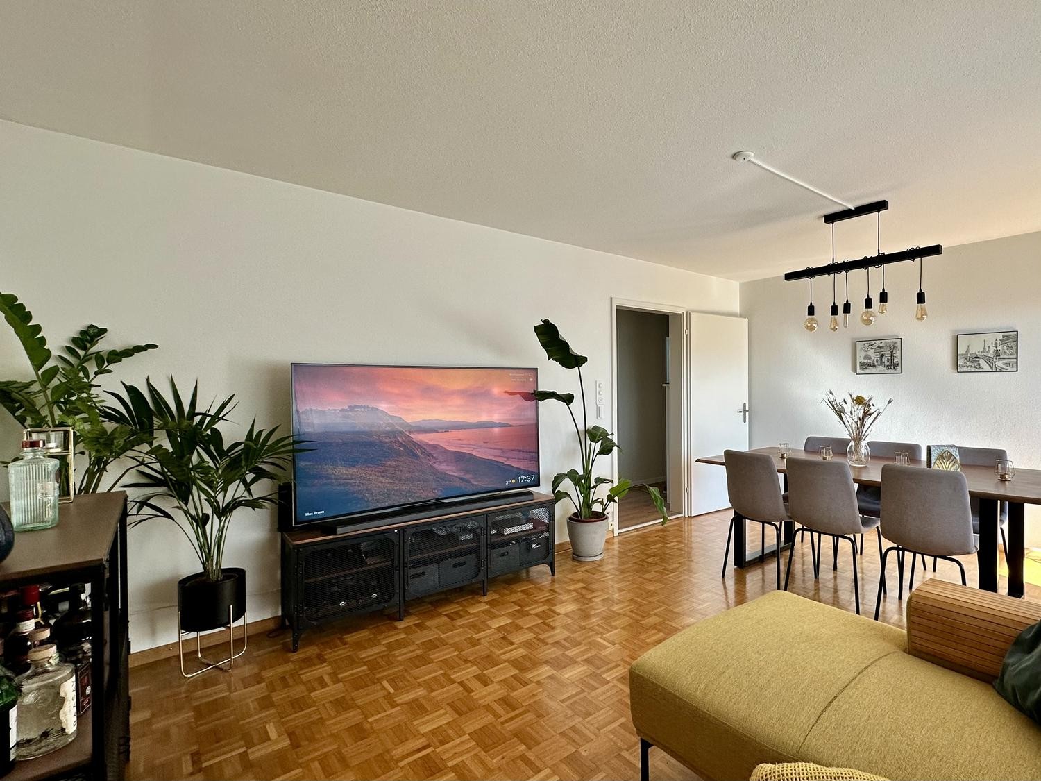 3 rooms apartment, photo 1 of 10
