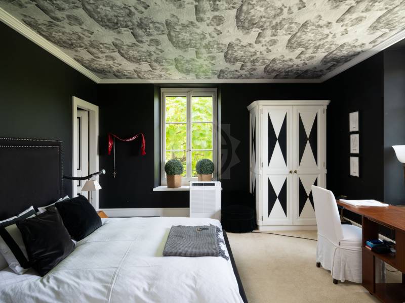 9 rooms single house