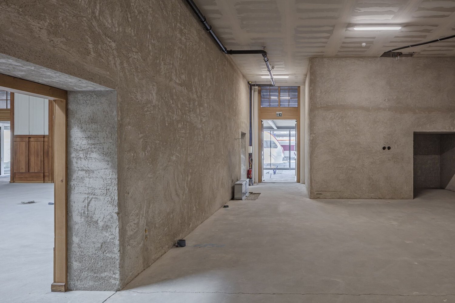 635m² restaurant, photo 3 of 3