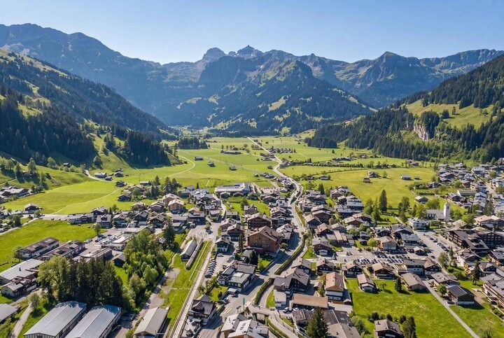 747m² de terrain à bâtir
