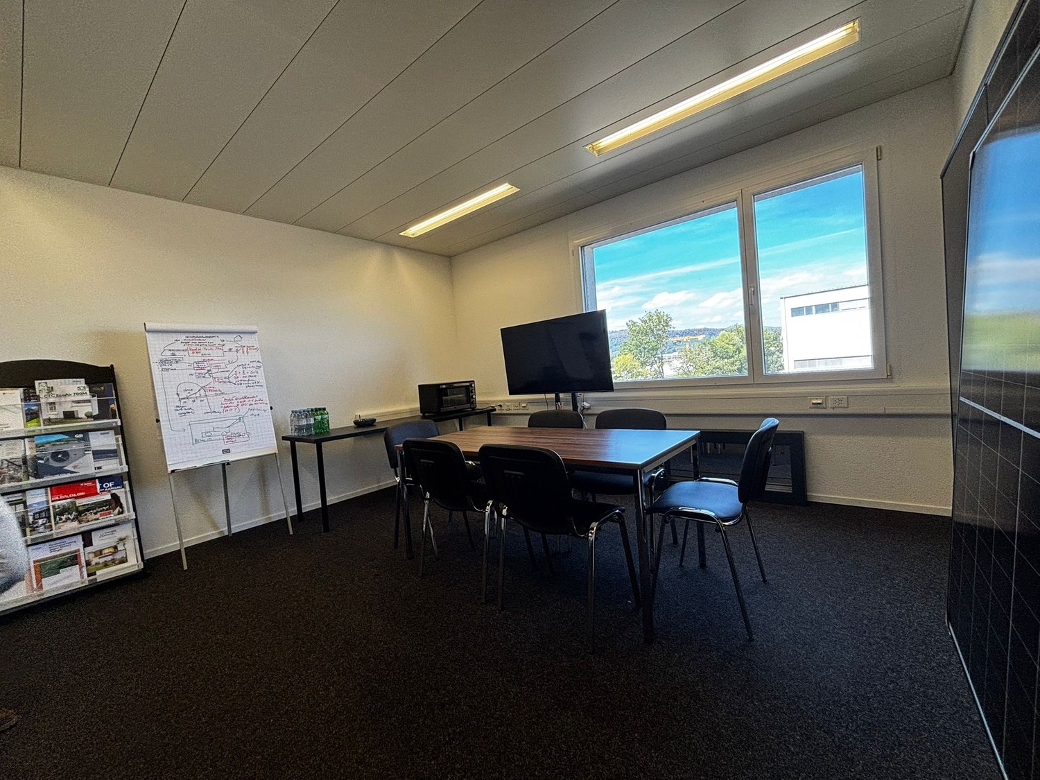 Office, photo 4 of 6