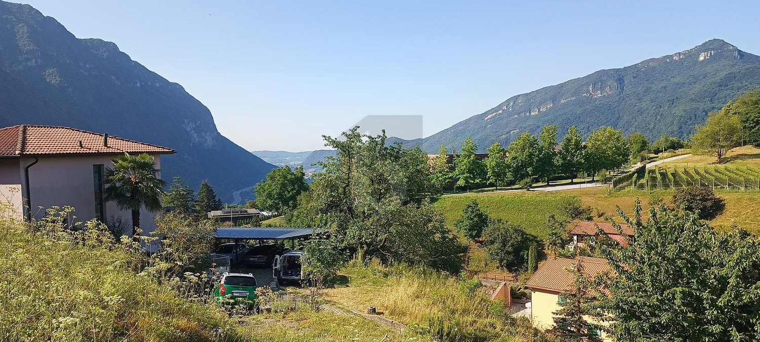700m² building land, photo 1 of 4