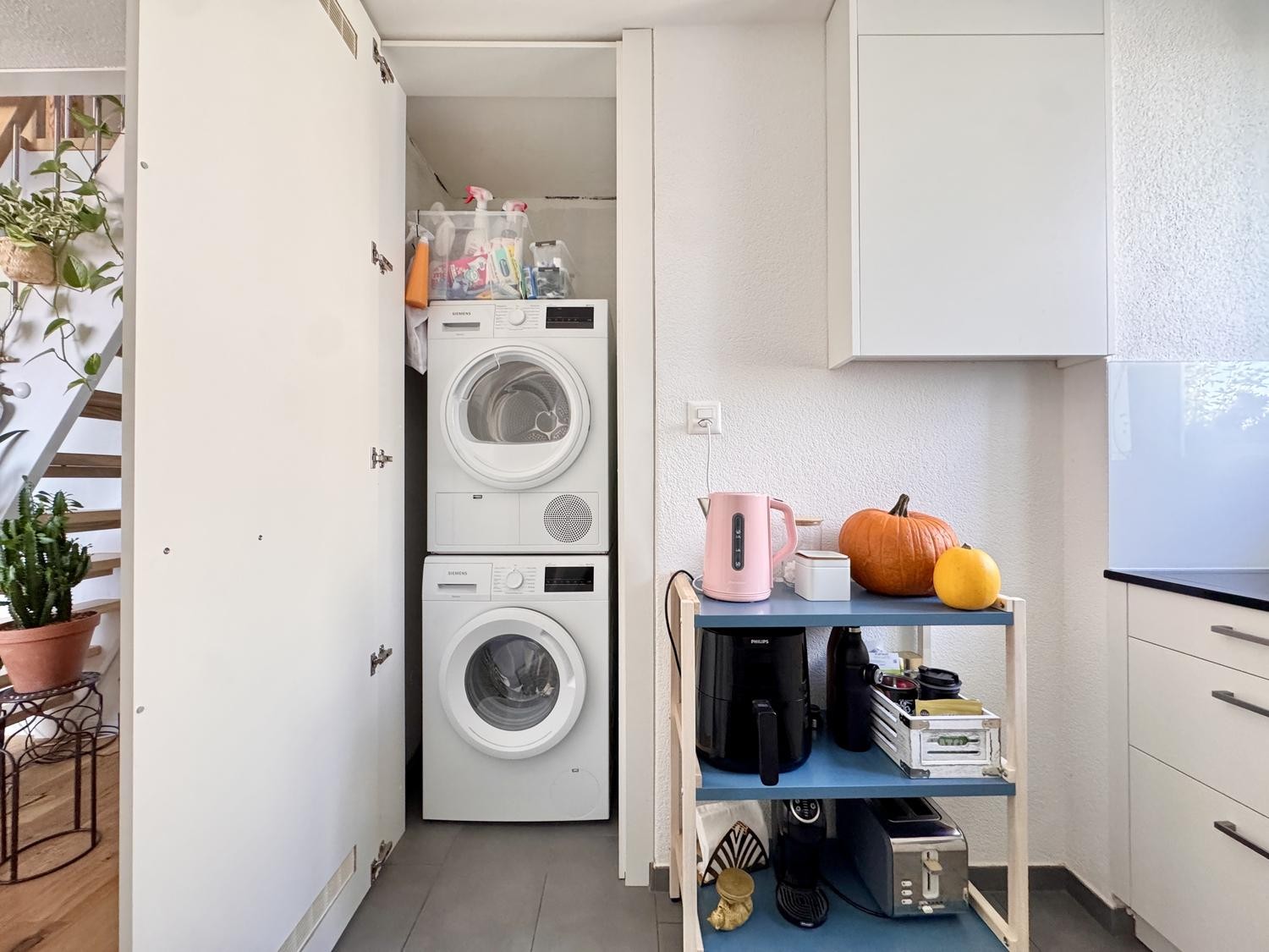 5 rooms apartment