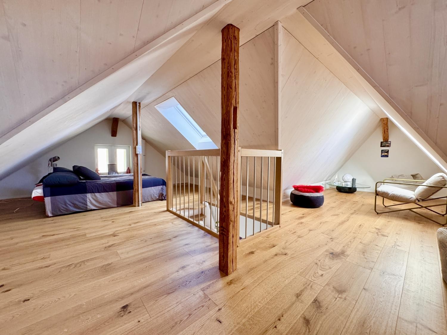 5 rooms apartment