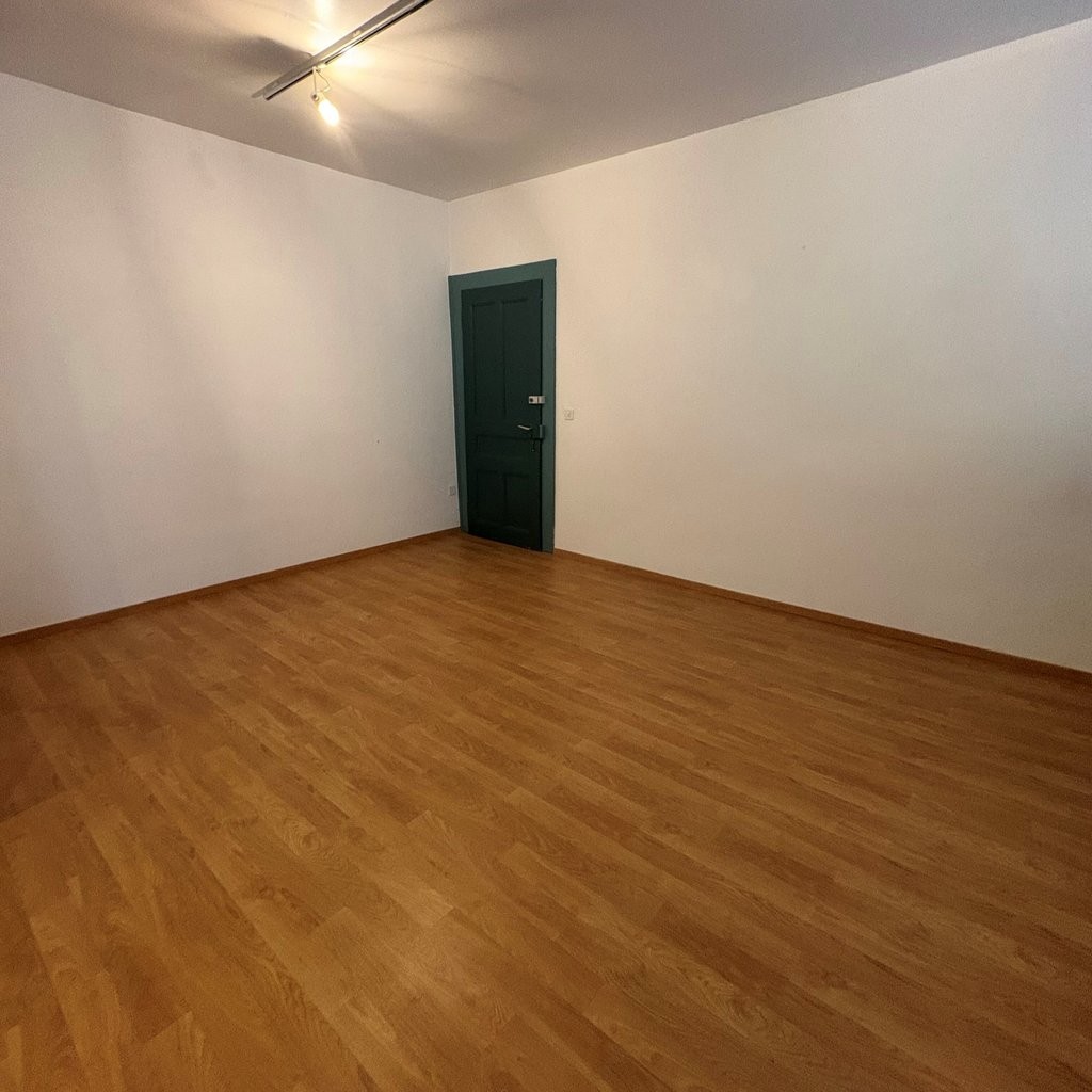 28m² commercial