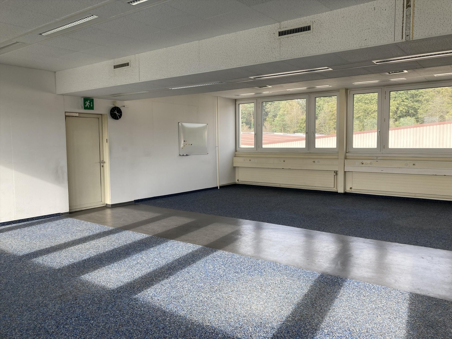 508m² office