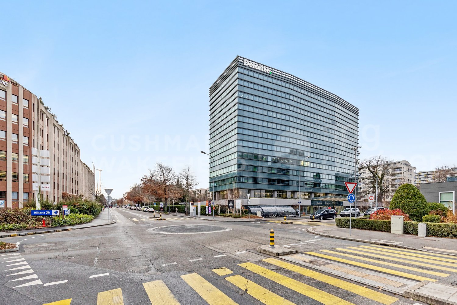 288m² office, photo 2 of 10