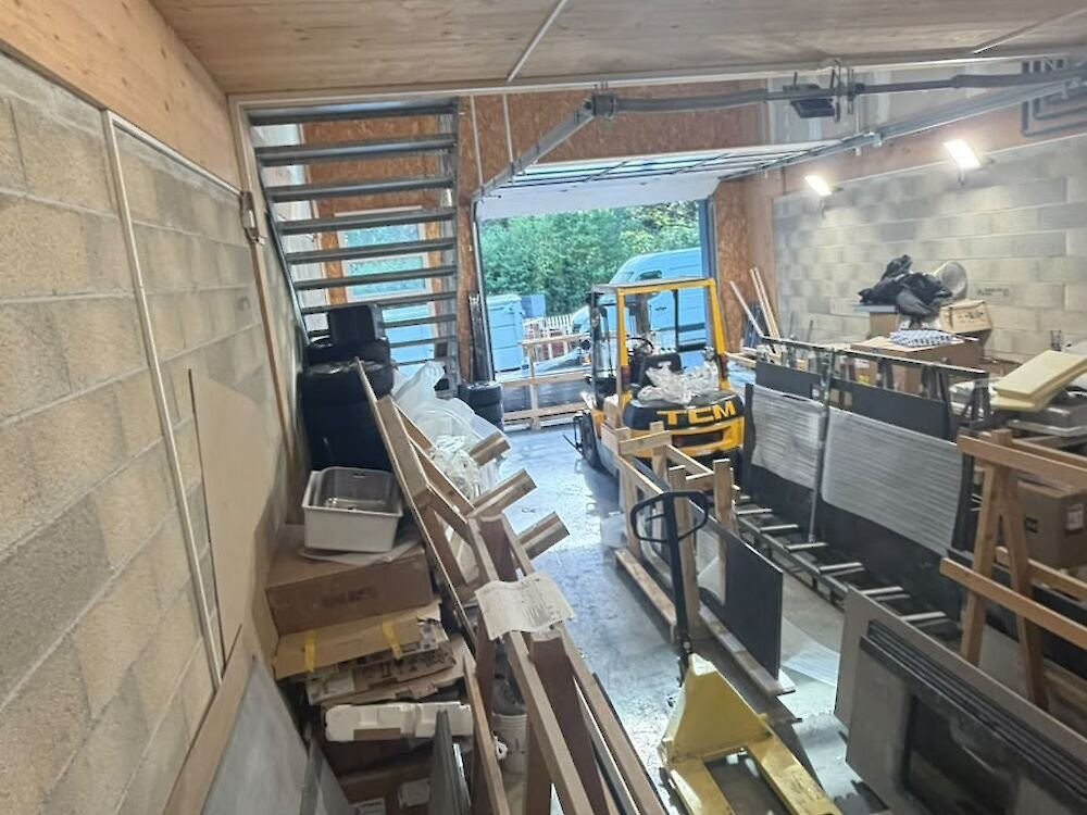 144m² commercial