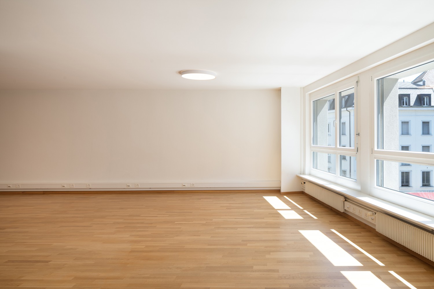 122m² commercial, photo 2 of 5