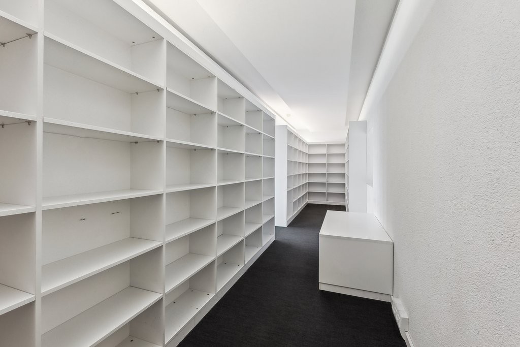 423m² office, photo 9 of 10