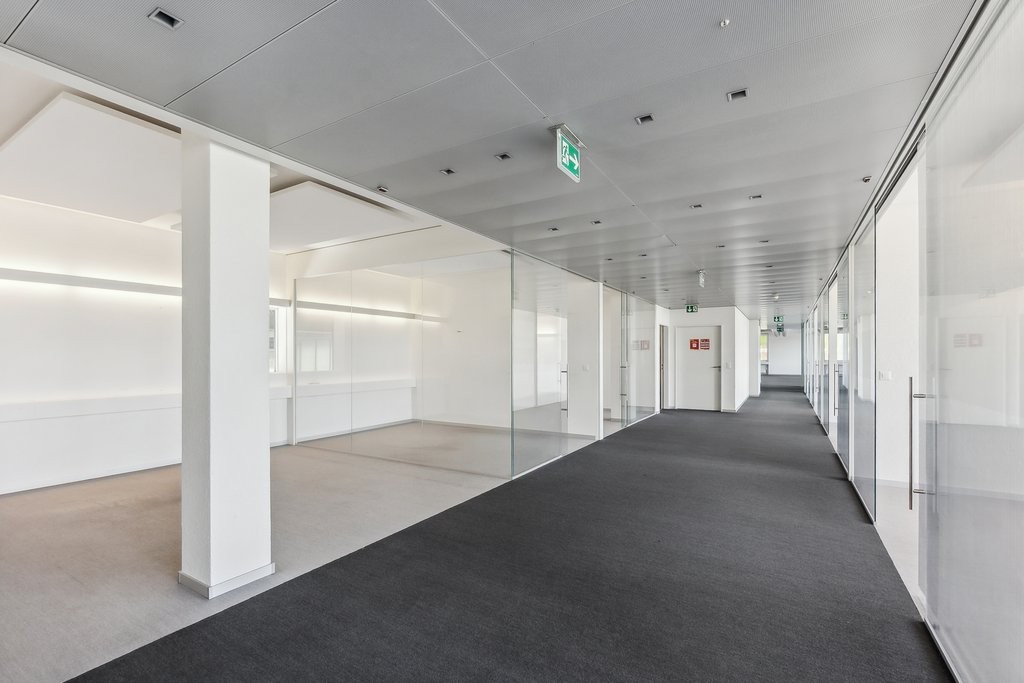 423m² office, photo 4 of 10