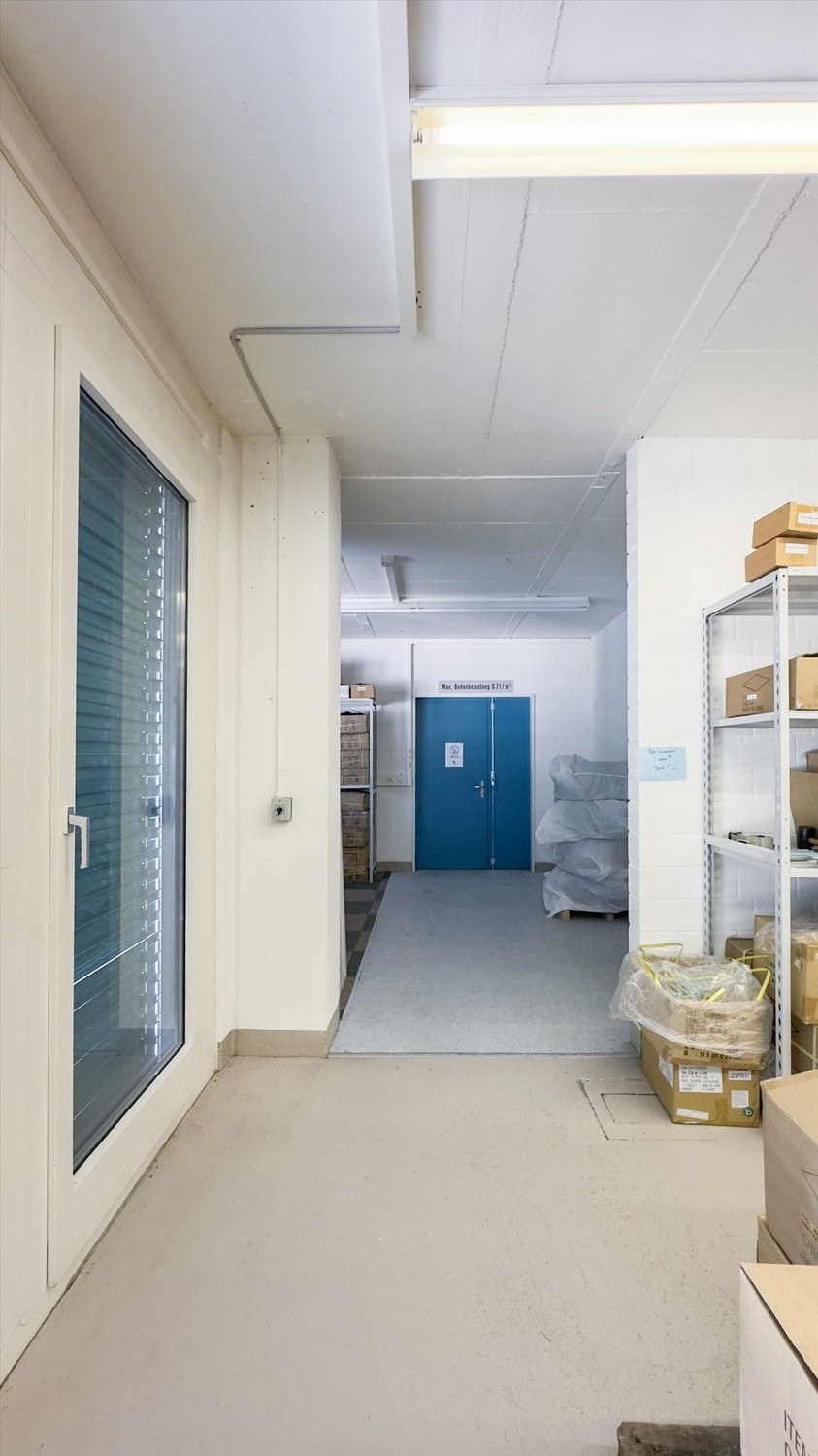 147m² office