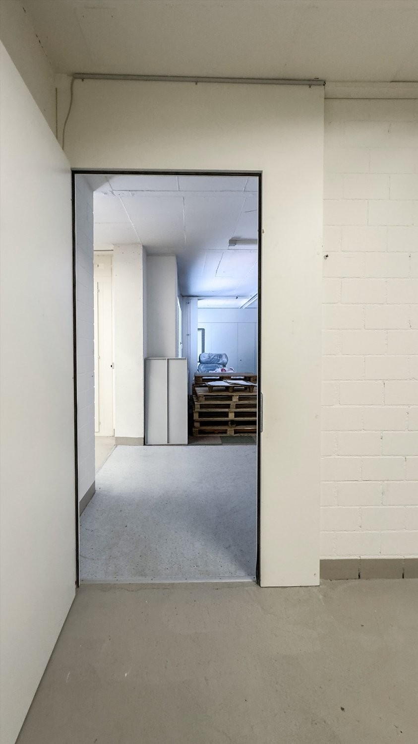 147m² office
