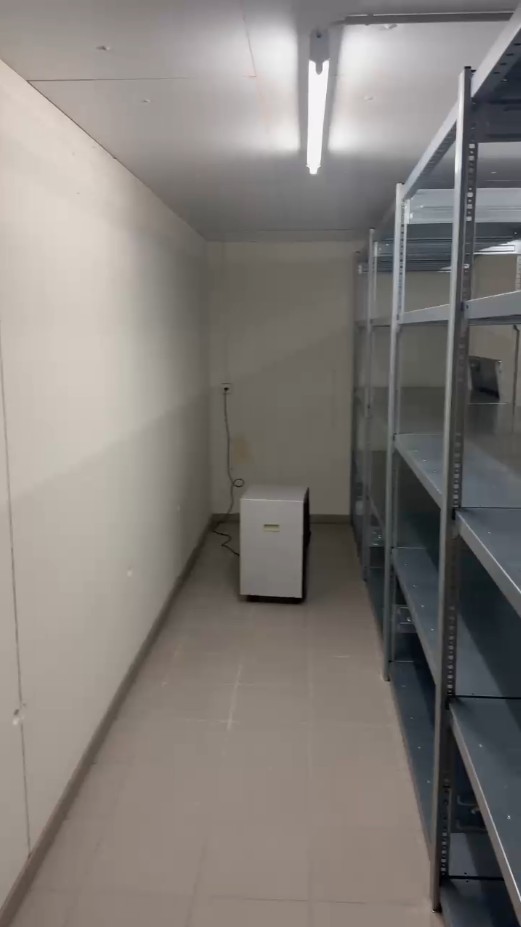 16-16m² commerciale